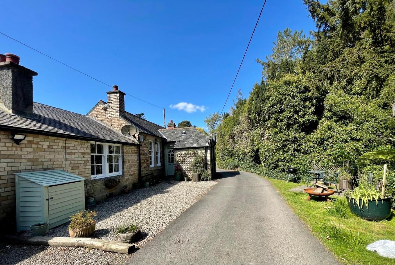 Villa Carnell Country Estate Hurlford Exterior foto