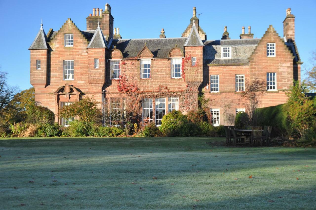 Villa Carnell Country Estate Hurlford Exterior foto